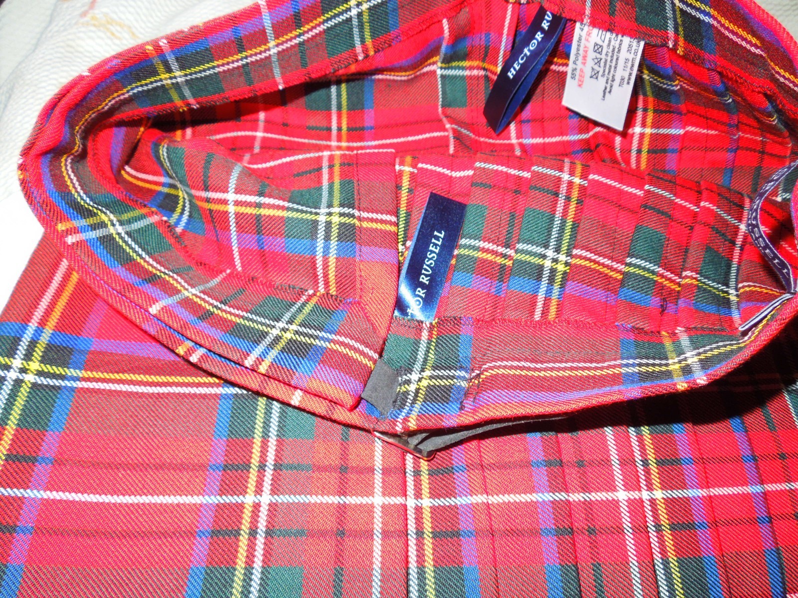 HECTOR RUSSELL Made in Scotland Child Royal Stewart Kilt Wool Blend Size 7-8 YRS