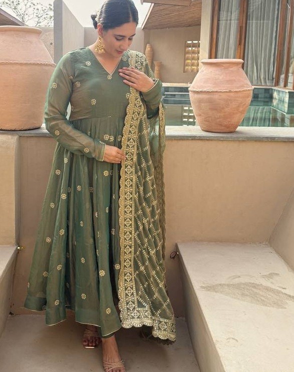 Bollywood Style Silk Green Gown Bottom With Dupatta For Indian Party