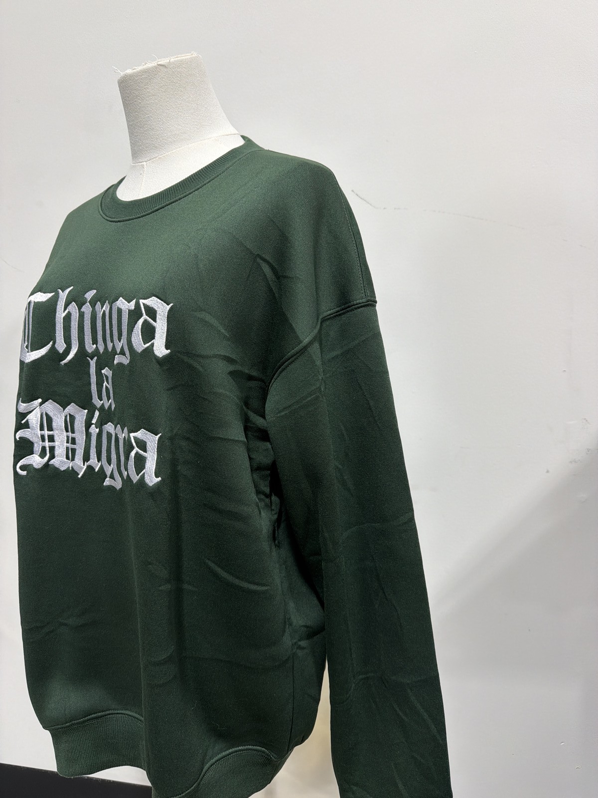 Chinga La Migra Forest Green Crewneck Sweatshirt Embroidered Sz L EST 2019