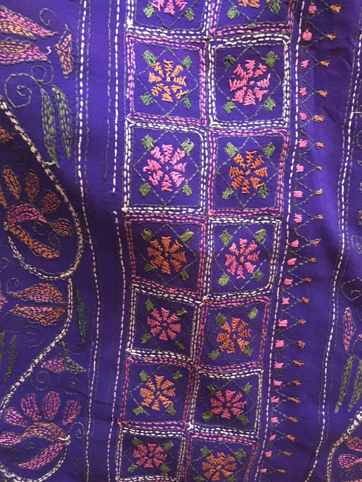 Beautiful Vintage Embroidered Dark Purple Kantha SAREE SARI Pure Crepe Silk
