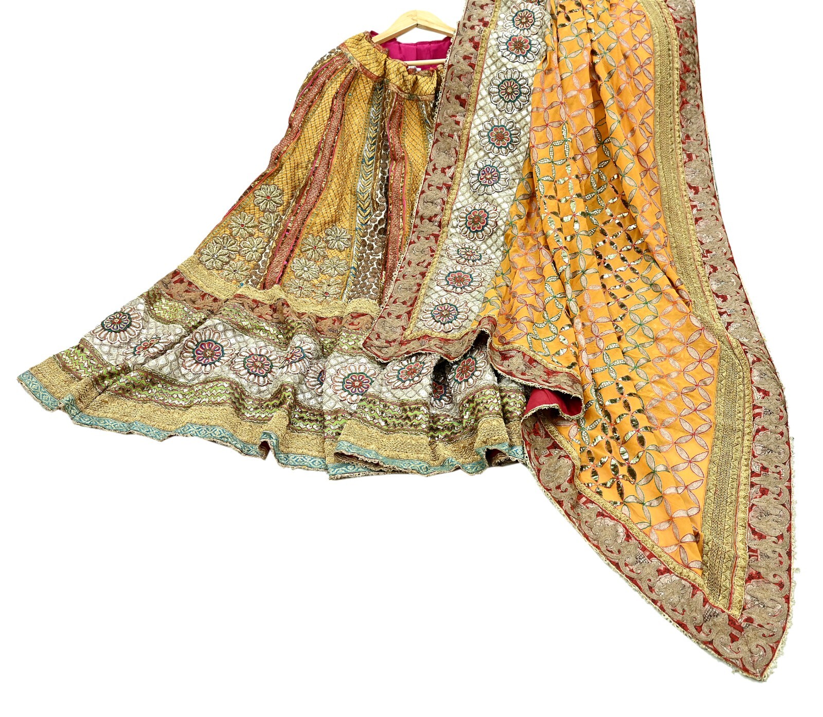 Pre-owned Heavy Hand Embroidered Lehenga/Dupatta Designer By Anamika Khanna