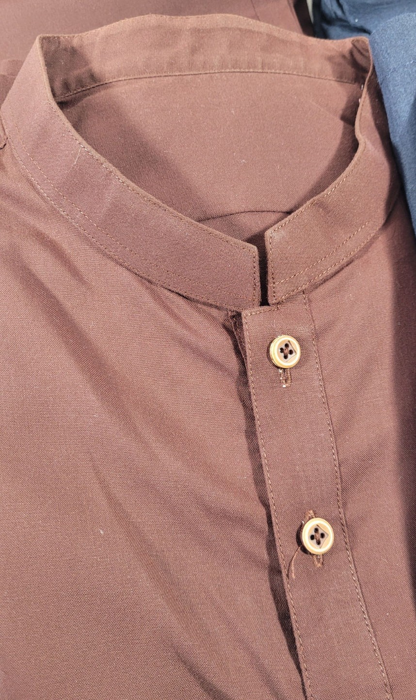 LOT: 3 Sapphire Men’s Wash & Wear Kurta Suits – Gray, Brown, Navy – Size Large