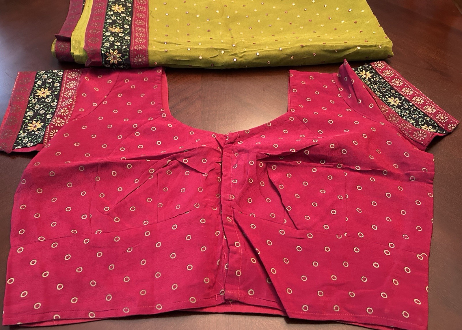 Georgette Olive Green Saree W/H Sequence work looks like Abhla . 36 Blouse