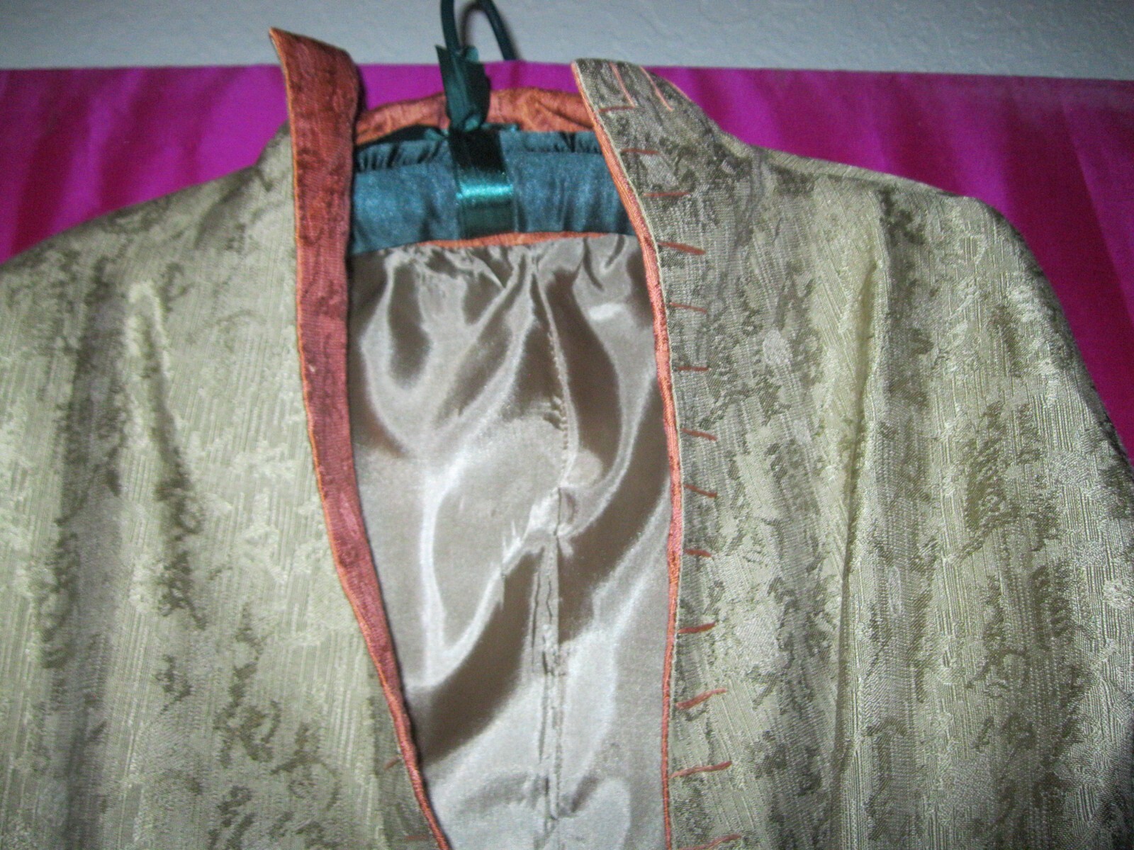 SILVER DRAGON LABEL, SILK/POLY JACKET SZ.XS/S, NEW GREEN/ORANGE, LINED