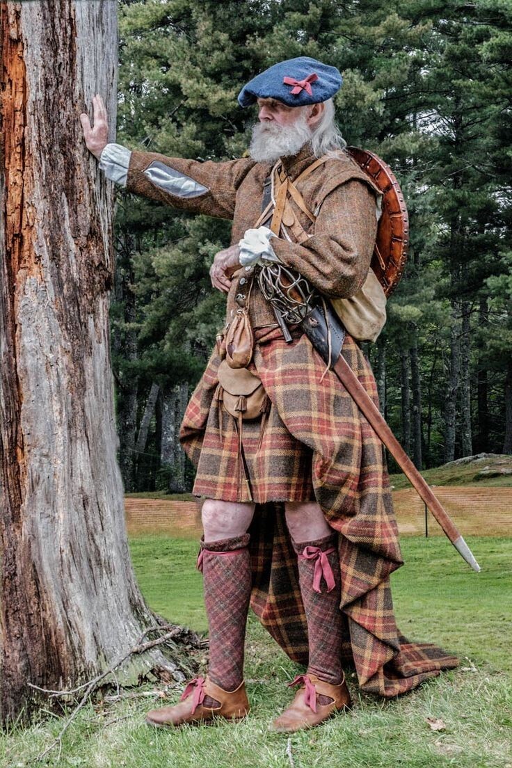 Men’s Traditional Great Kilt Scottish 16th Century Kilt Available in 50+ Tartans