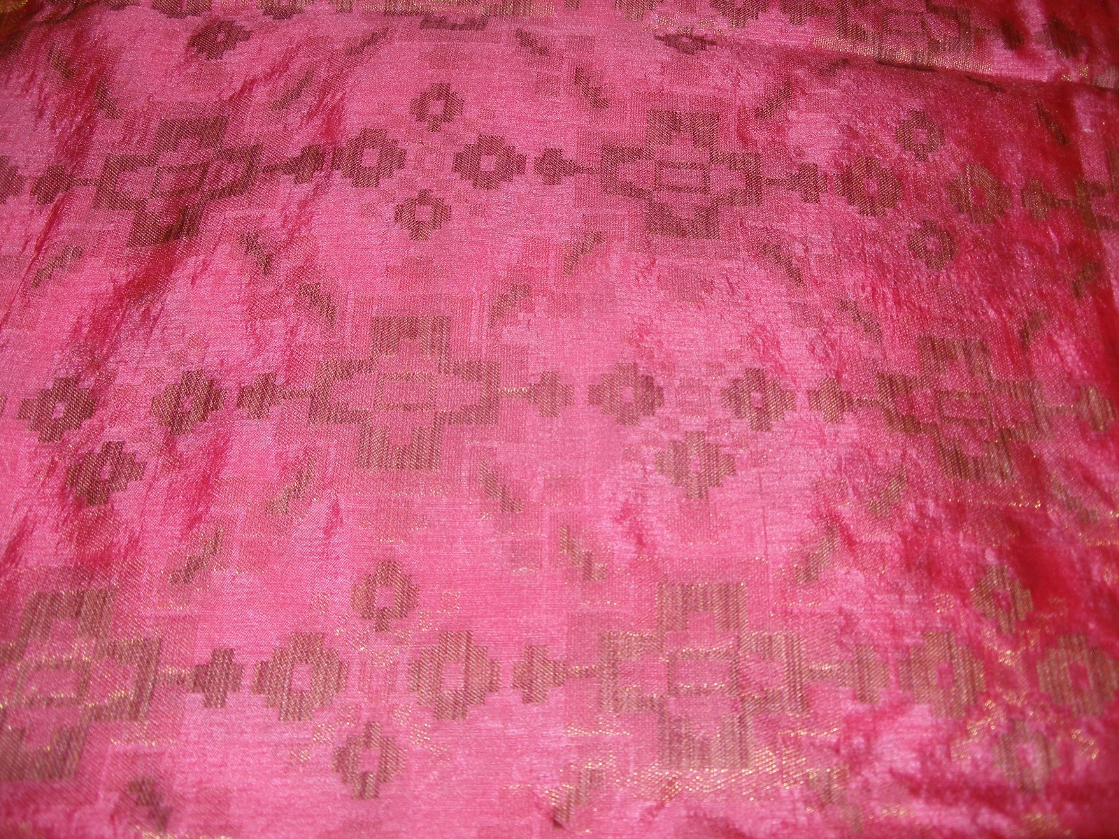 NEW SILK SARI WITH ZARI AND PINK COLOR