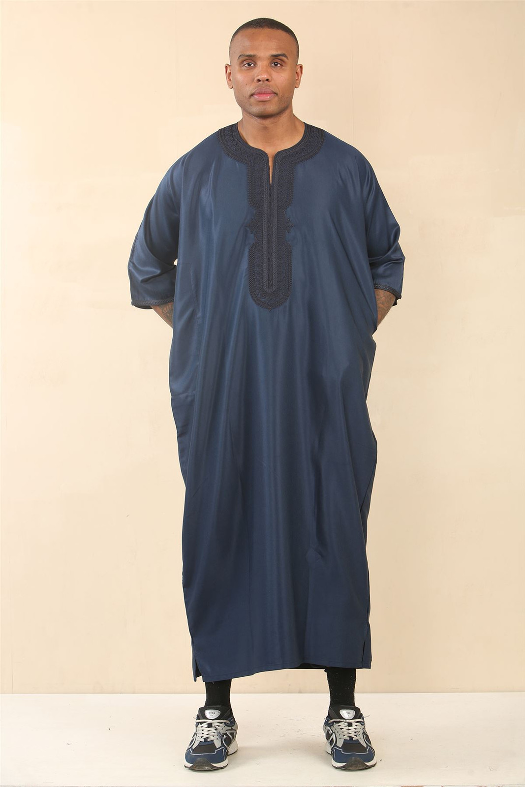 GG008 – Men’s Navy Moroccan Thobe Short Sleeve Gandoura