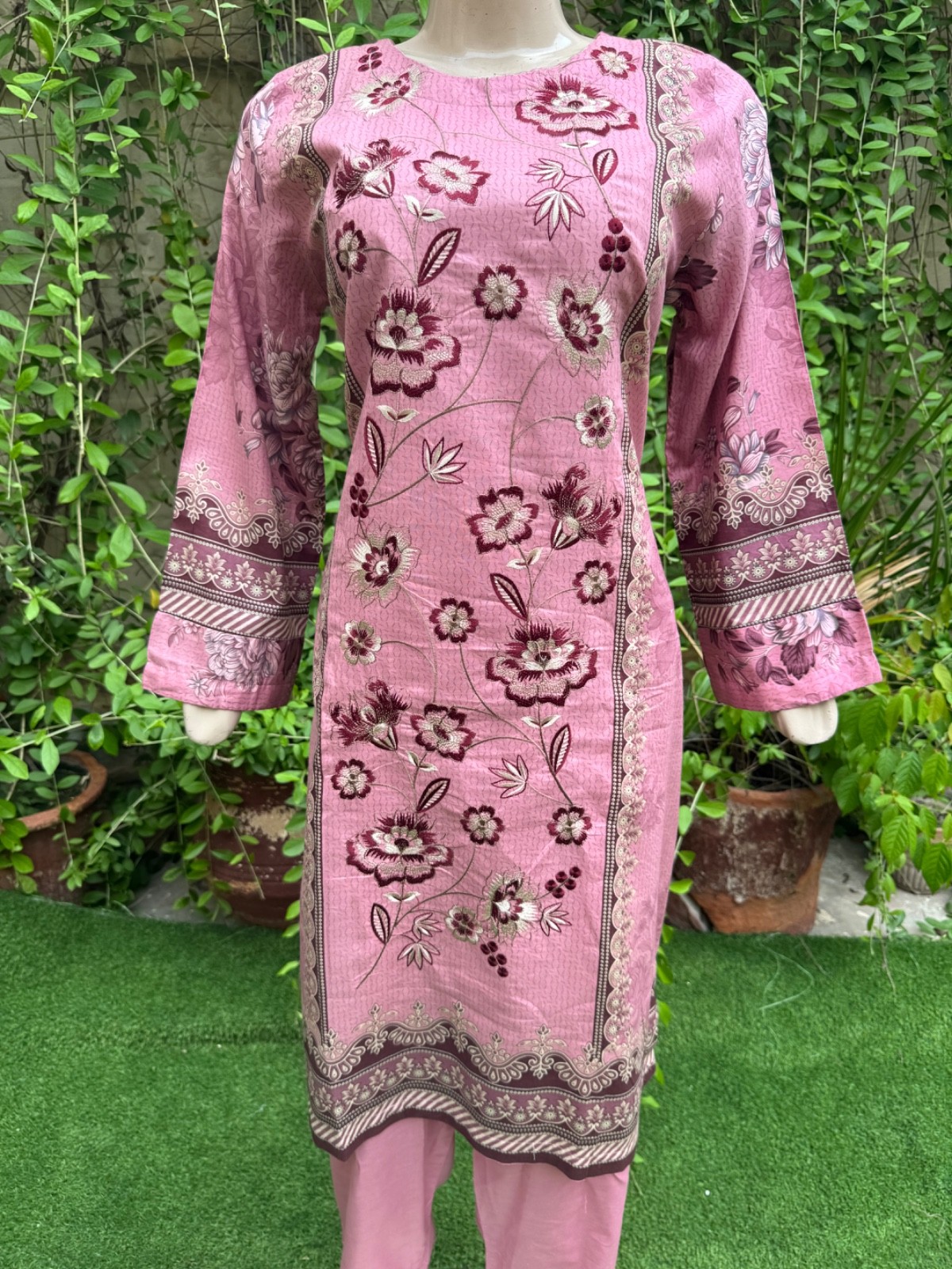 Pakistani Tea Pink Printed Straight Shirt 3-PCS Lawn Suit w/ Threadwork ,XXL