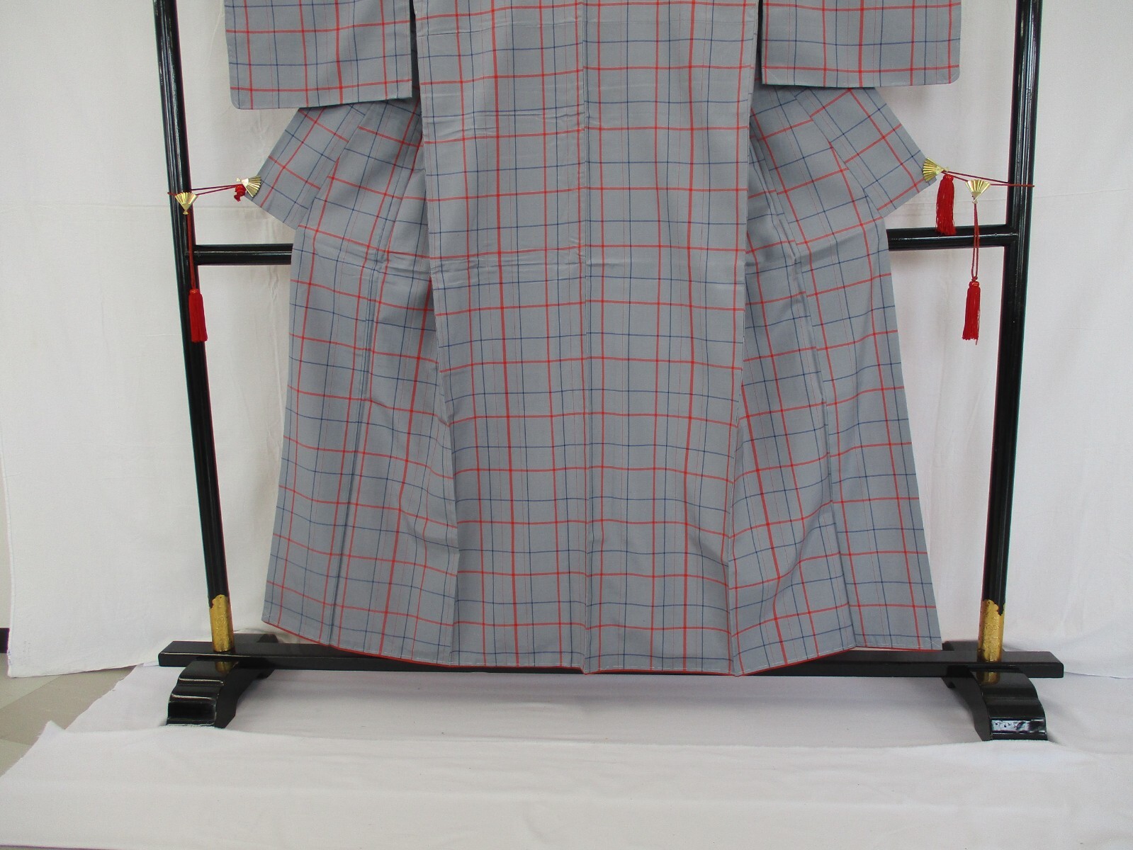 Japanese Vintage Kimono polyester gray expensive tradition Height 60.62in
