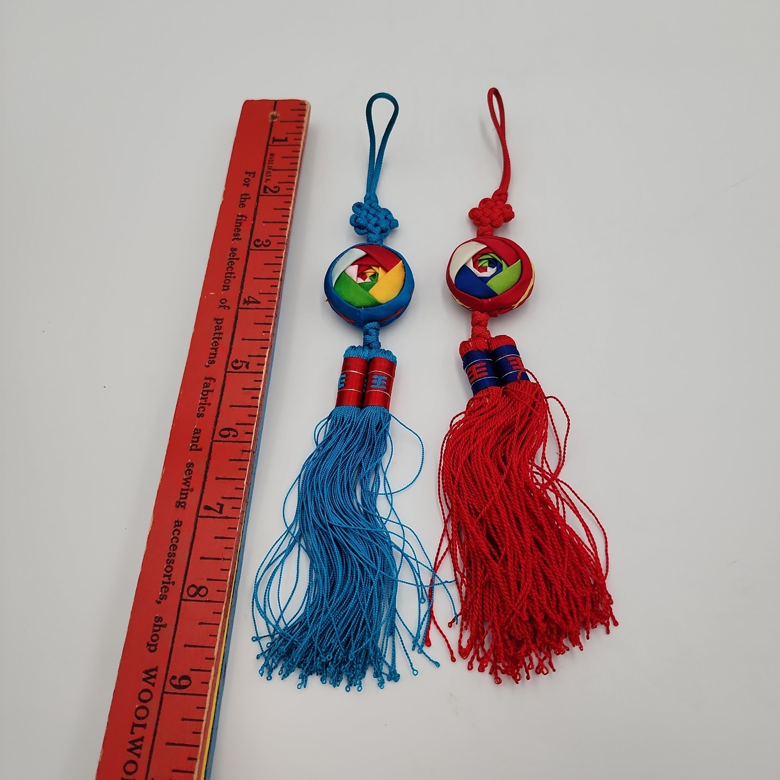 2pcs Korean Norigae Hanbok Ornament – Traditional Tassel Accessory, Red & Blue