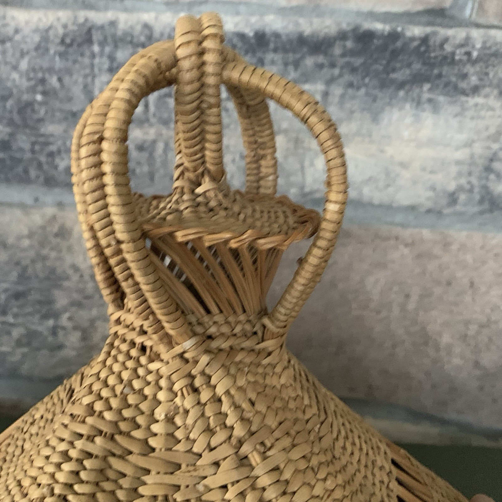 Mokorotlo Traditional Native African Woven Round Conical Hat 14”