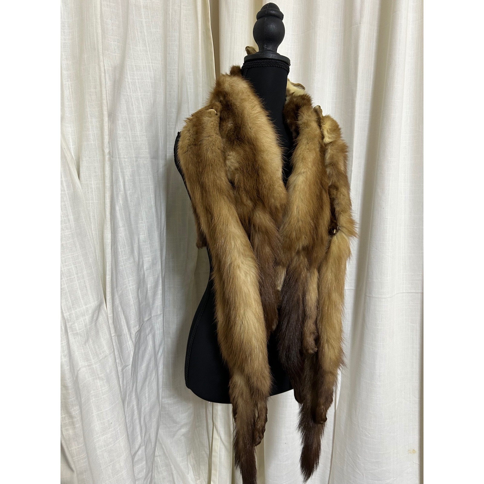 Greenblatt’s Crazy Brothers Pre-War Four Pelt Marten Fur Stole Heads Claws Tails