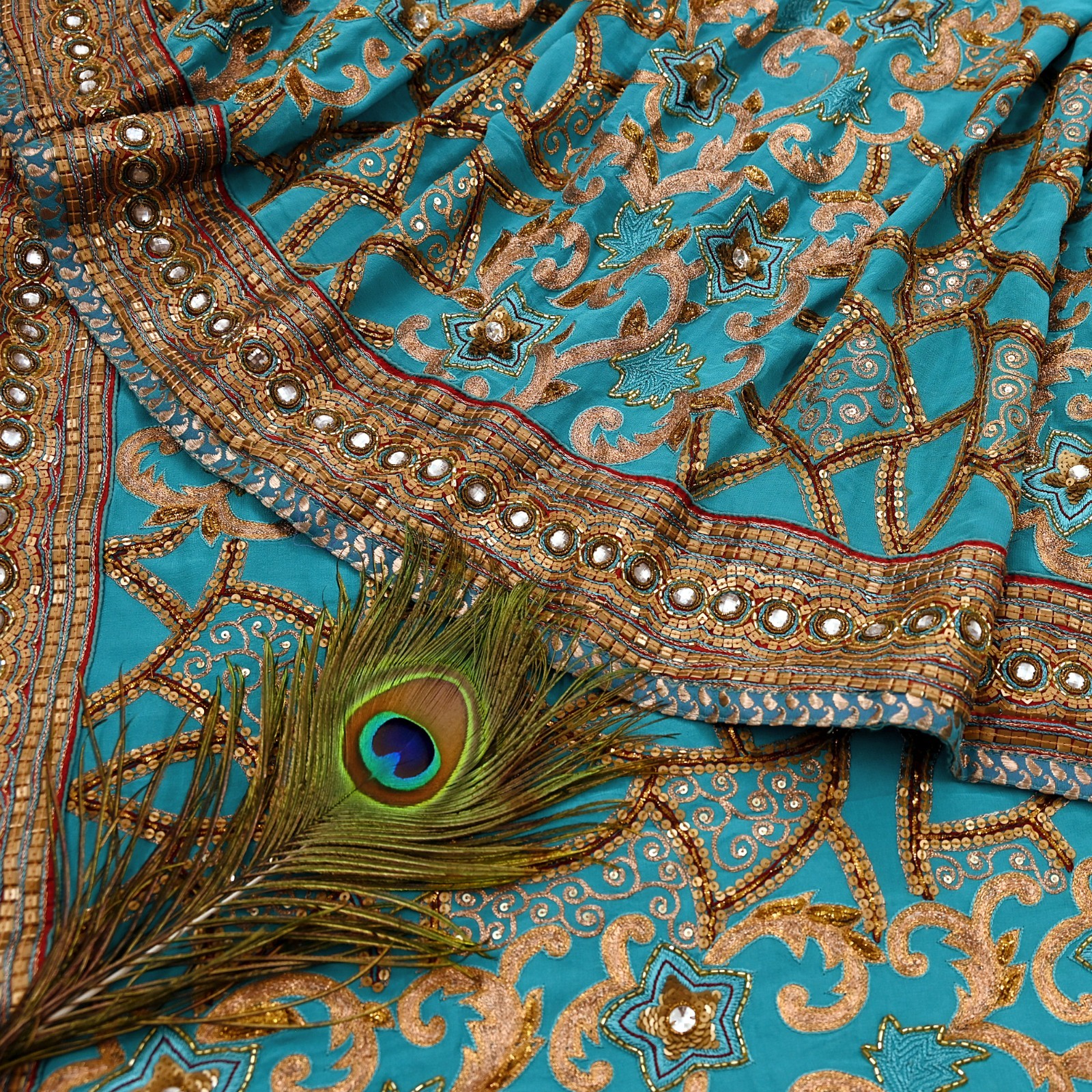 Pre-owned Sari Green Pure Georgette Silk Hand Embroidered Anamika Khanna saree