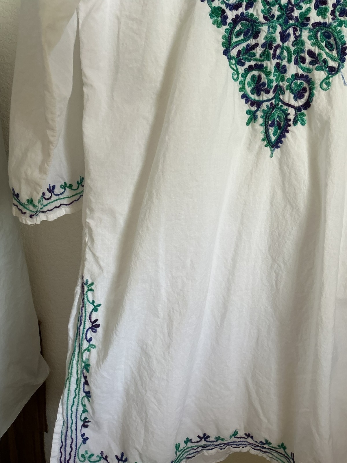 Embroidered Kurti Tunic Blouse Indian Pakistani Ethnic Floral White/Green