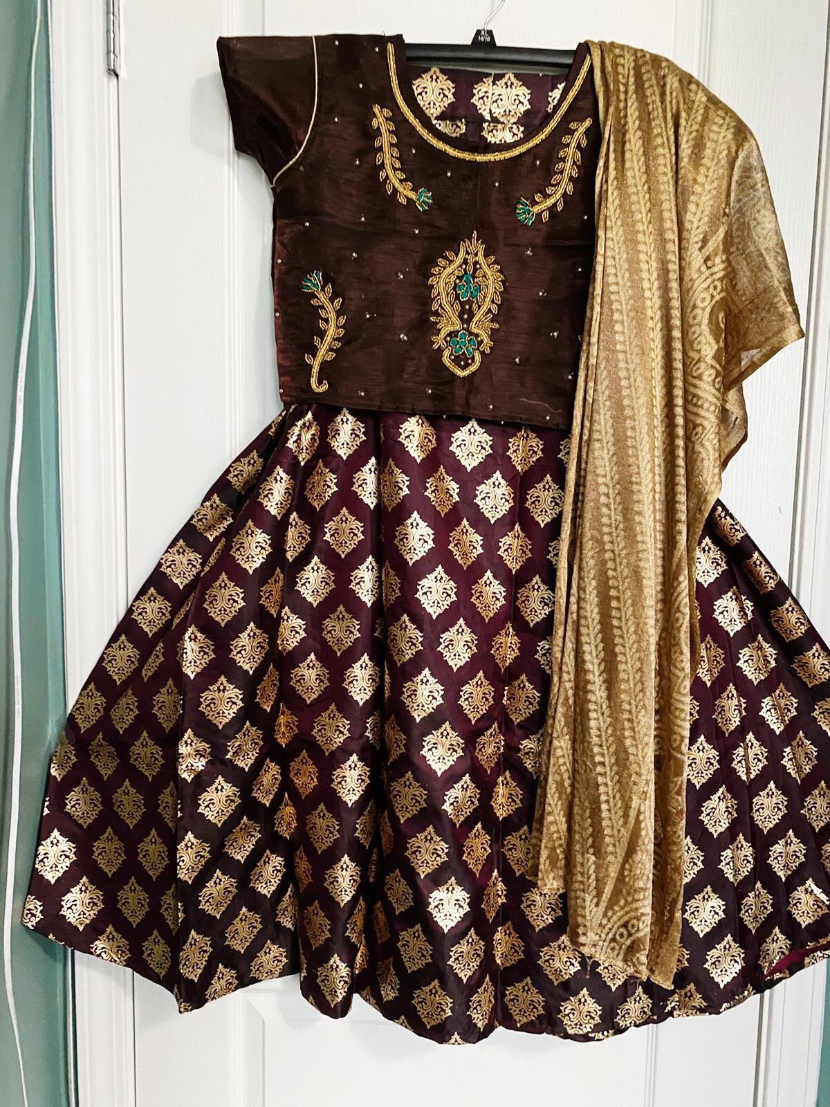 Contemporary Bollywood Designer Party wear Croptop Lehanga