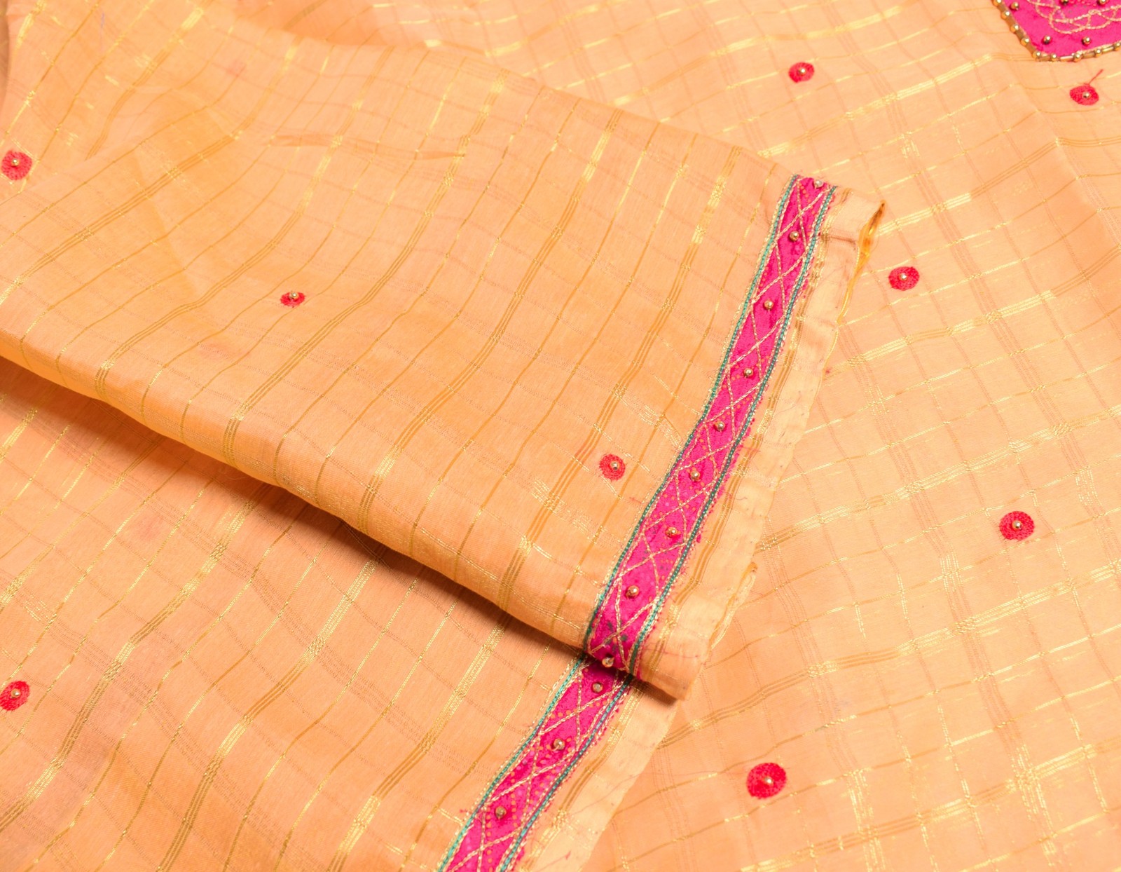 Sushila Vintage Peach Zari Woven Saree Bandhani Patch Work Pure Cotton Silk Sari