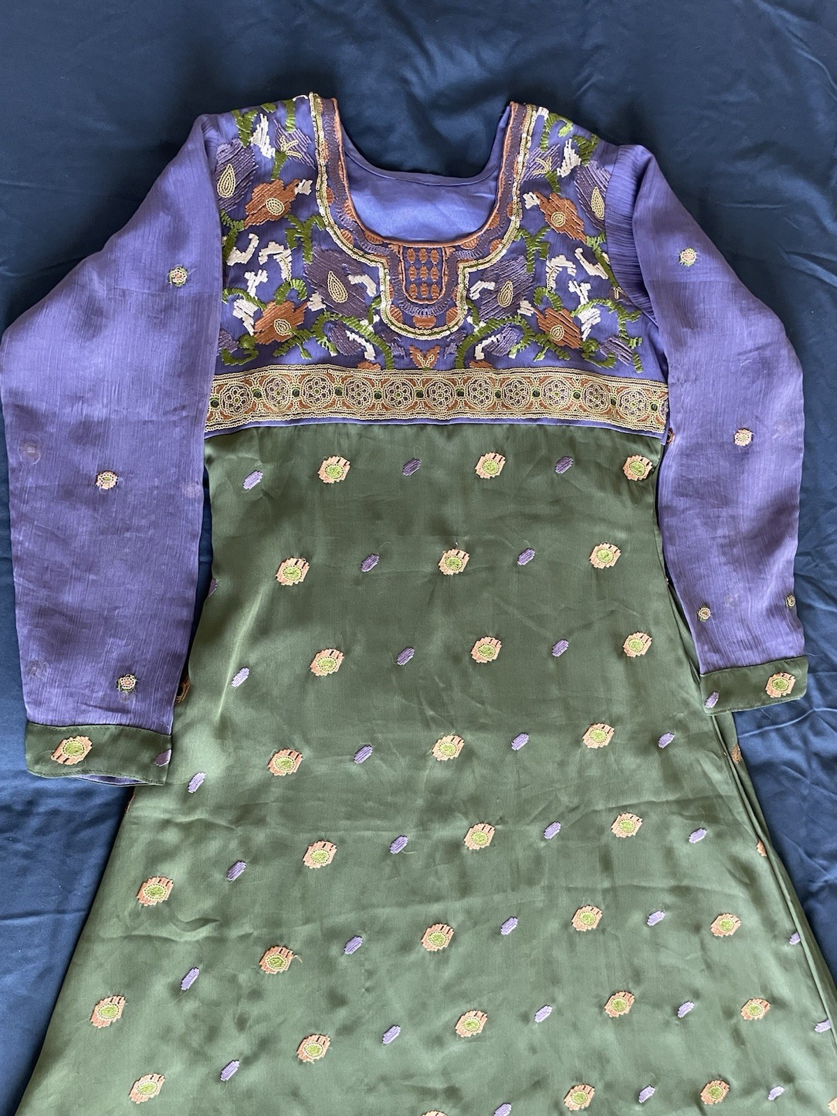 Women’s Pakistani Salwar Kameez 3-Piece Suit– Green & Purple Embroidered Dress