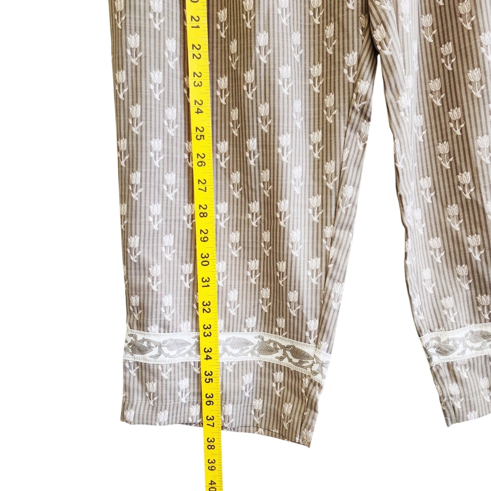 Floral Beige White Kurta Pant Set Lace Trim Details Size Ethnic Lightweight