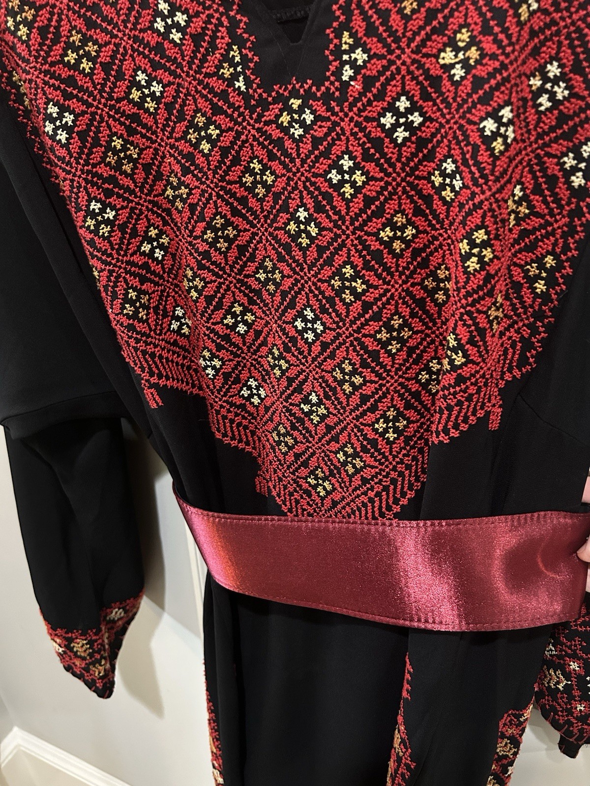 Handmade Tatreez Embroidery Palestinian Thoub / Large /