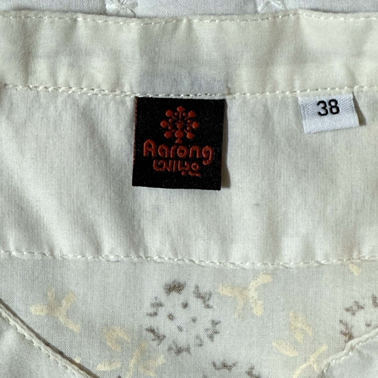 Women’s Kurta Ivory Gold Floral Printed Mandarin Collar Size 38