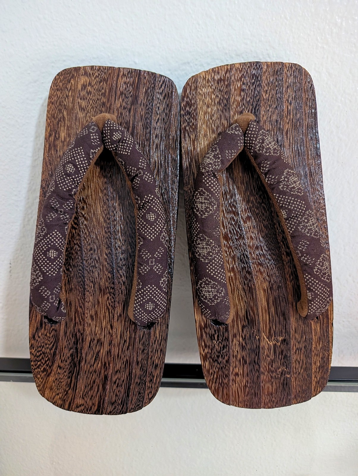 Vintage Auth Wooden Japanese Flip-Flops Clogs Unisex Adult