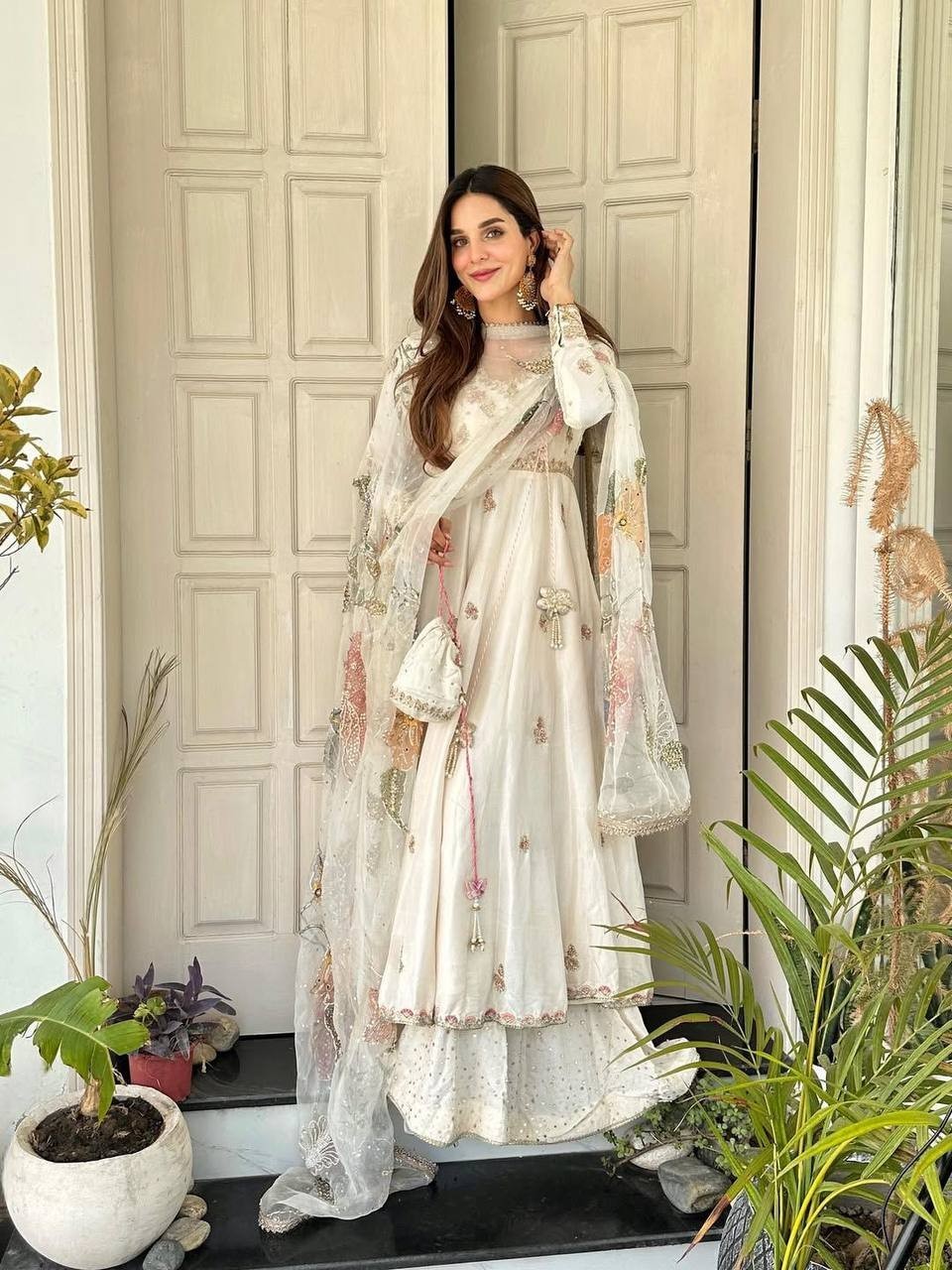 New Beautiful Cream Chinon Salwar Kameez With Organza Dupatta For Festival