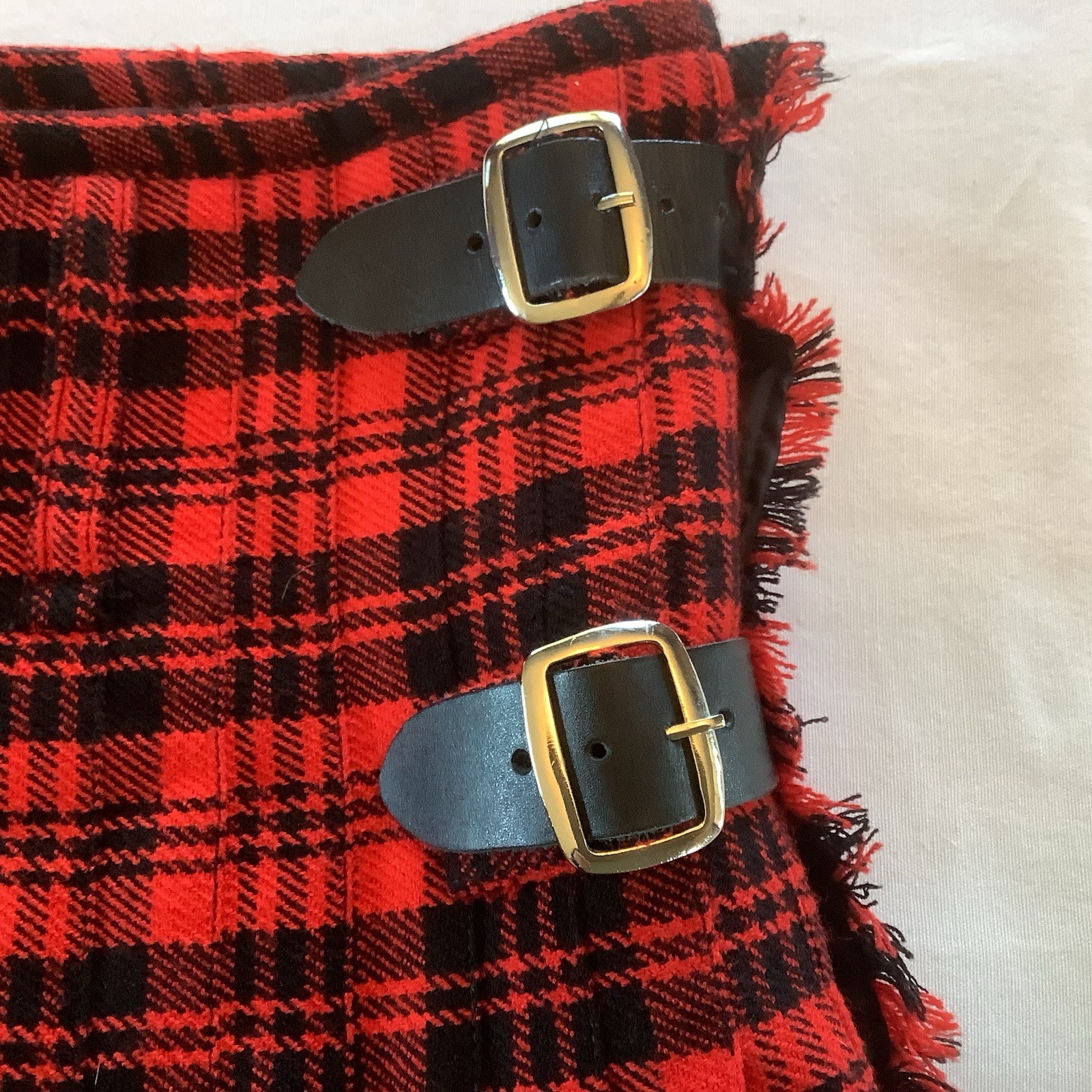 Tartan Red Plaid Scottish Kilt Size 32 American Highlander Tartan Kilt
