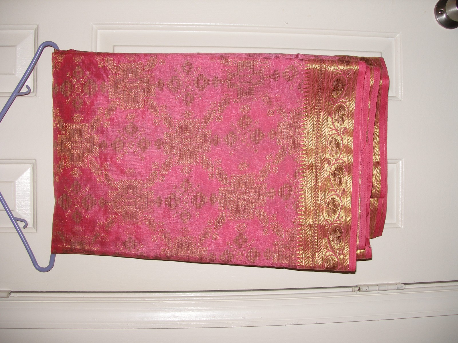 NEW SILK SARI WITH ZARI AND PINK COLOR