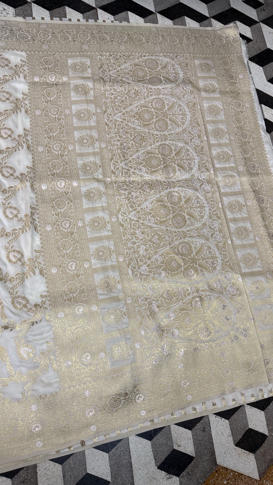 Ivory Gold Zari Banarasi Dola Silk Saree | Floral Woven Indian Wedding Party Wea