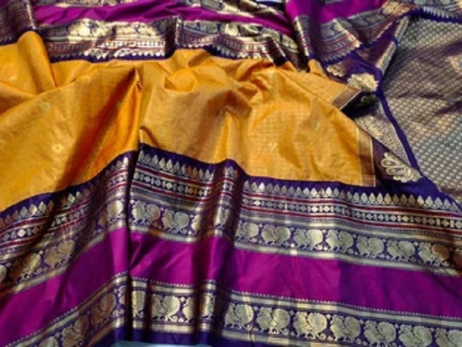 Women Vintage Bright Yellow Gadwal Saree Banarasi Silk Zari Border With Blouse