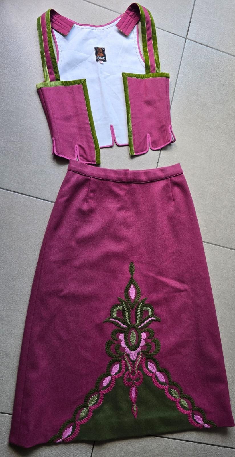 Vintage Stein Moden Austrian Trachten Suit Wool Corset Vest&Embroidered Skirt 38