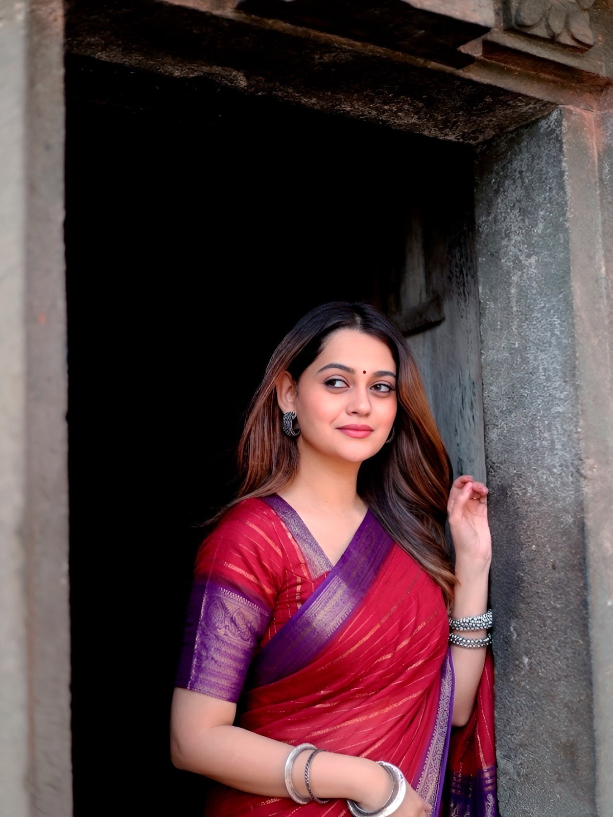 Women’s Wear Beautiful Crepe Saree With Blouse For Wedding And Party