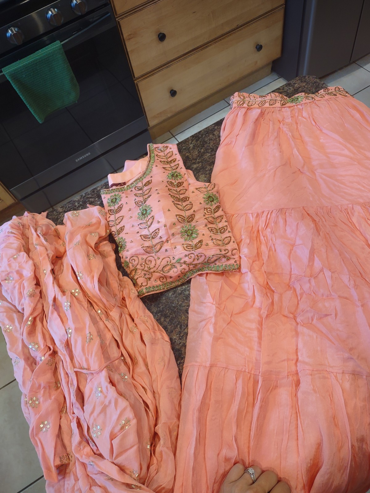 Womens Pink Embroidered Choli Blouse w/ Matching Dupatta Silk Blend Chiffon
