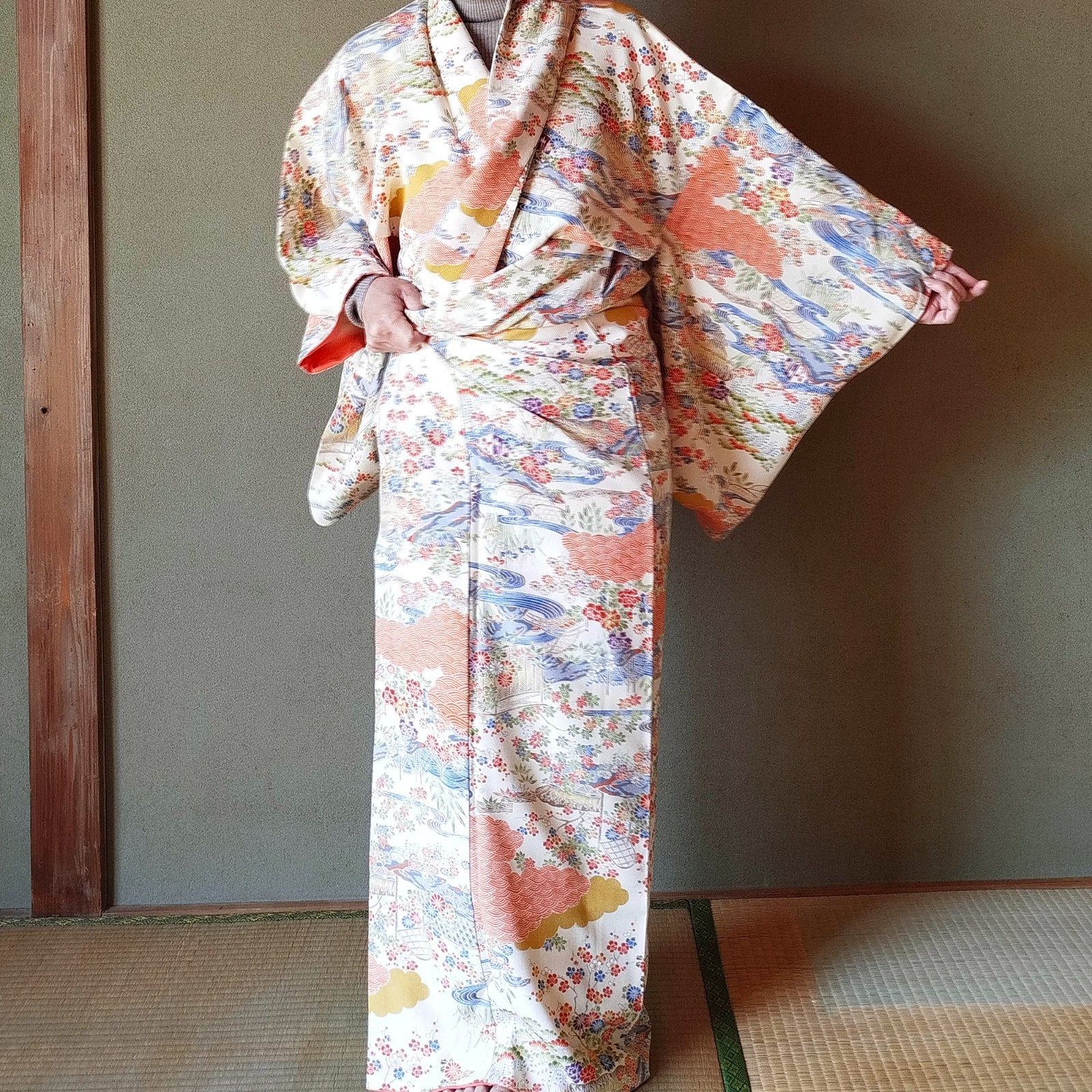 Vintage Silk Komon Kimono Cream Chirimen Stream Floral Seigaiha Pattern Japan