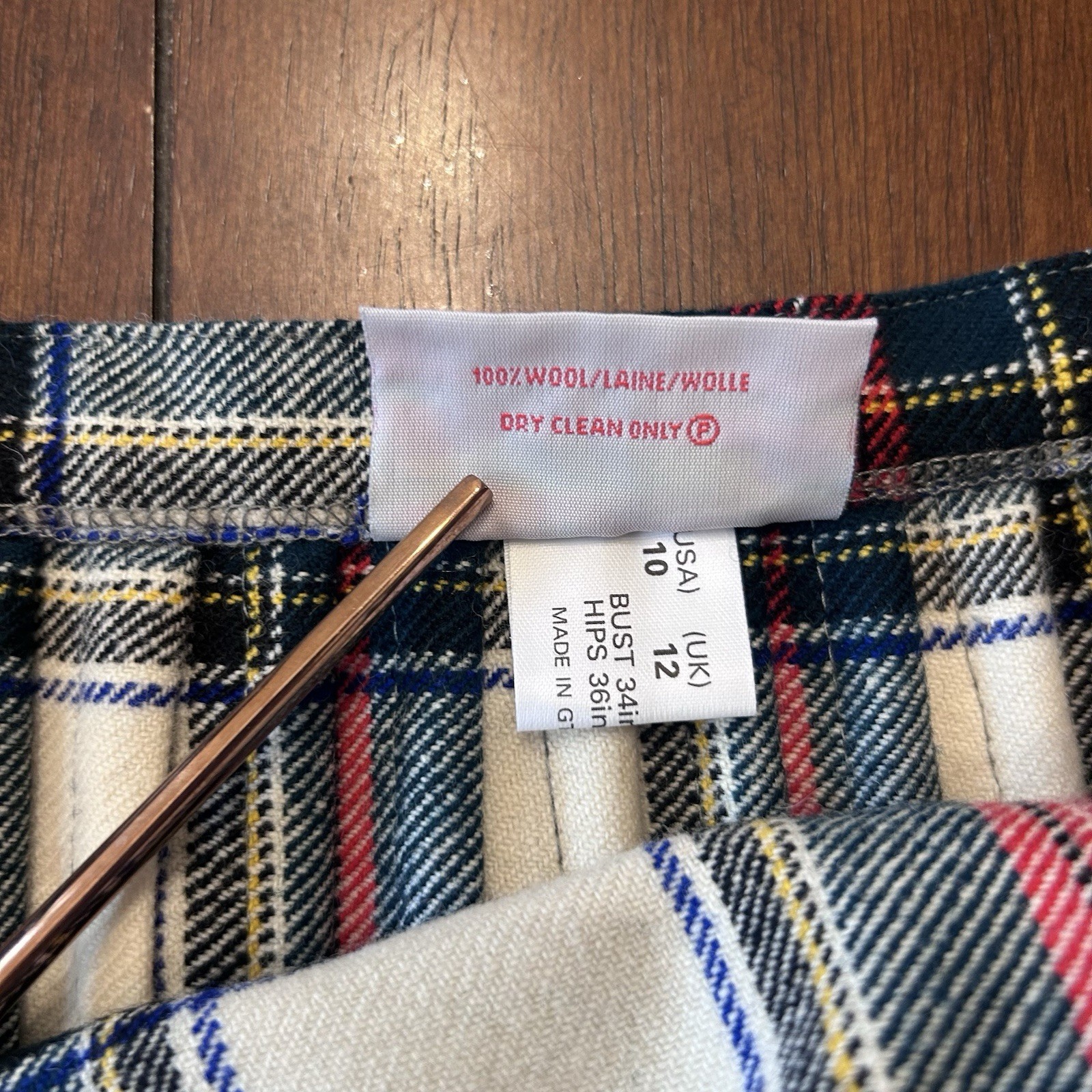 MOSBROOK AUTHENTIC TARTAN 100% WOOL LEATHER BUCKLE KILT SIZE 10 SCOTTISH