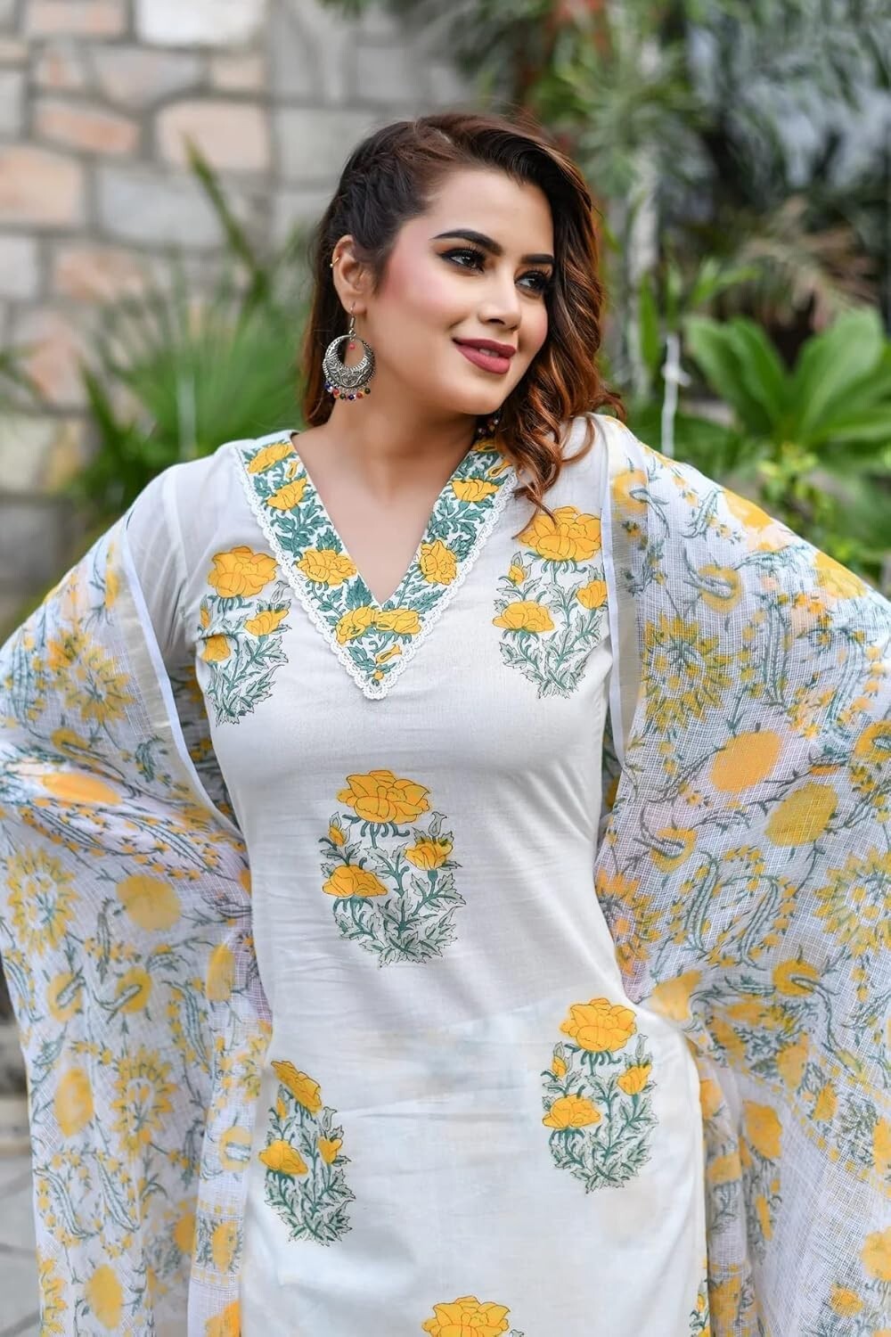 Women Viscose Straight Block Printed Kurta Pant With Dupatta