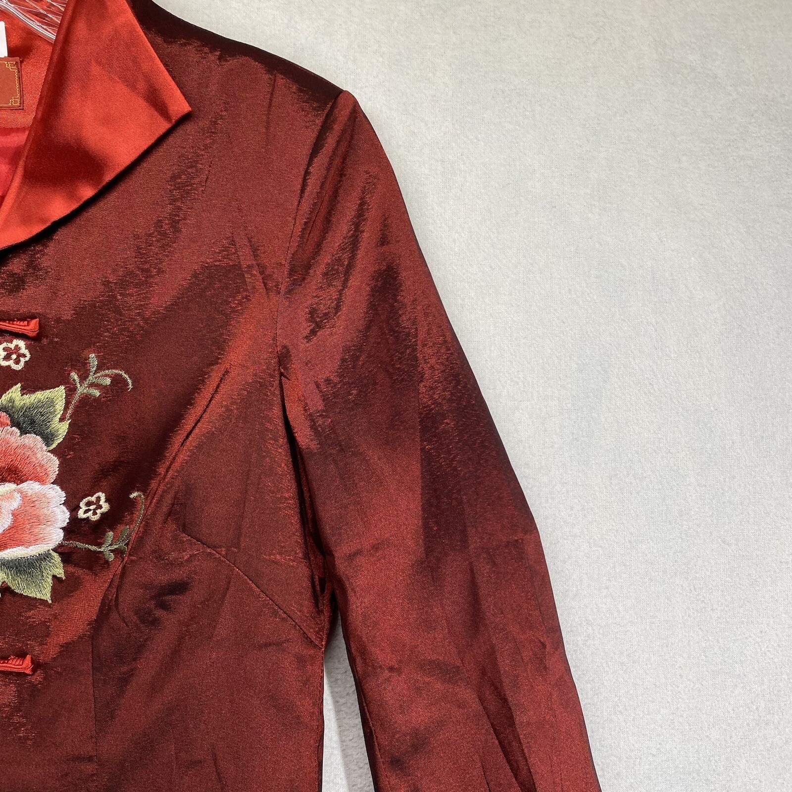 Boerzhongshi Red Embroidered Floral Design Toggle Front Closures Women’s Jacket