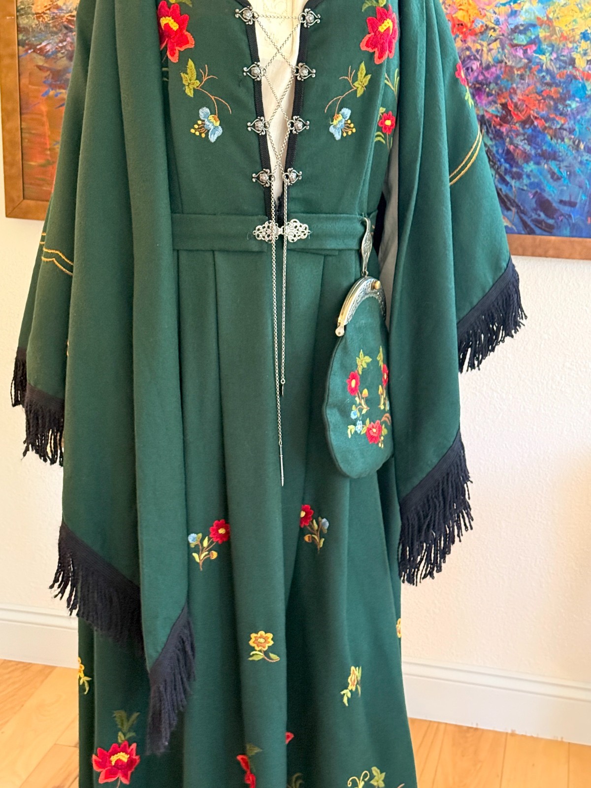 AUTHENTIC M-4-5XL Norwegian GREEN Silje Bunad LG Shawl Lots of 830S silver, silk