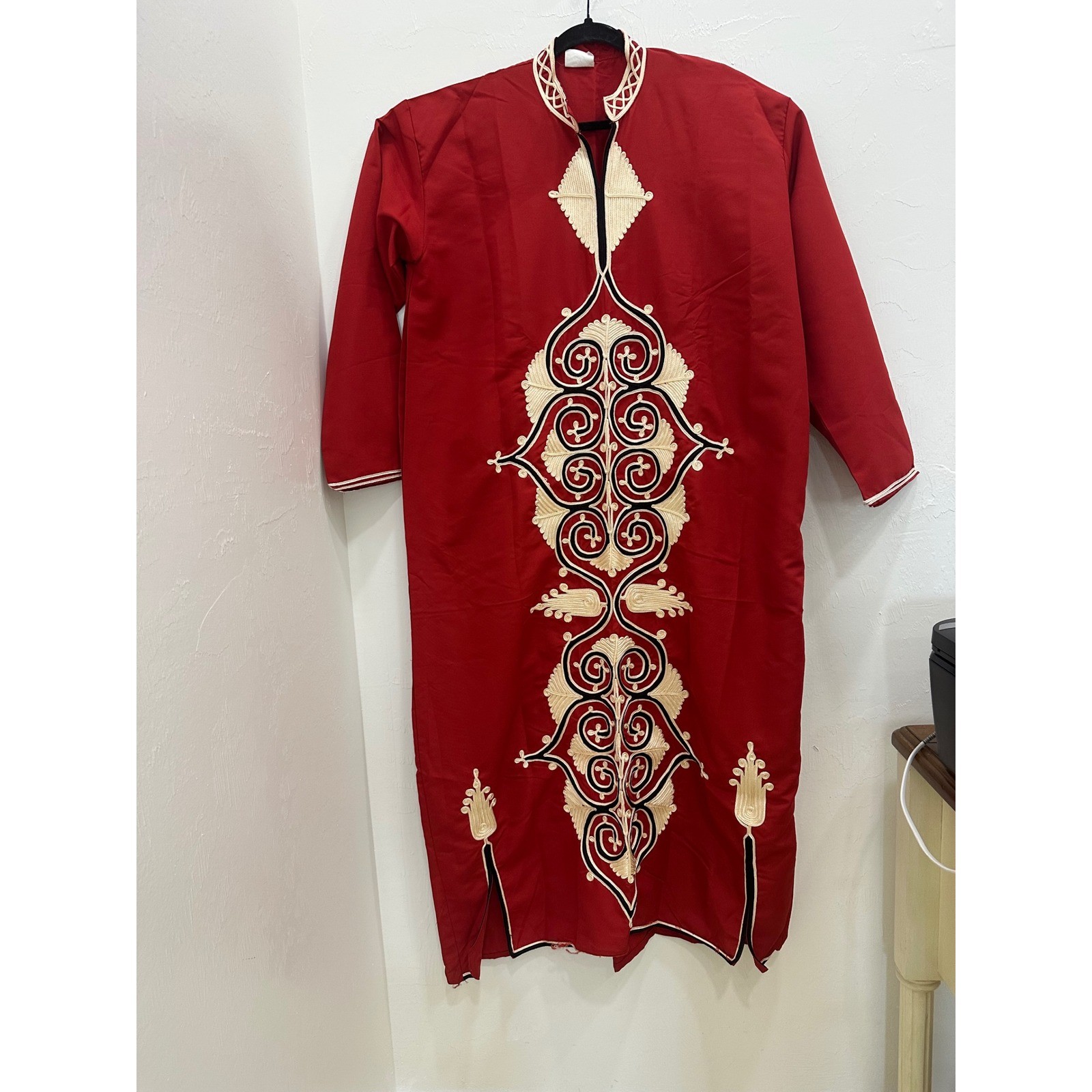Made in A.R.E. Galabeya Robe Unisex Size 4 Red Good Embroidered Ethnic Egyptian