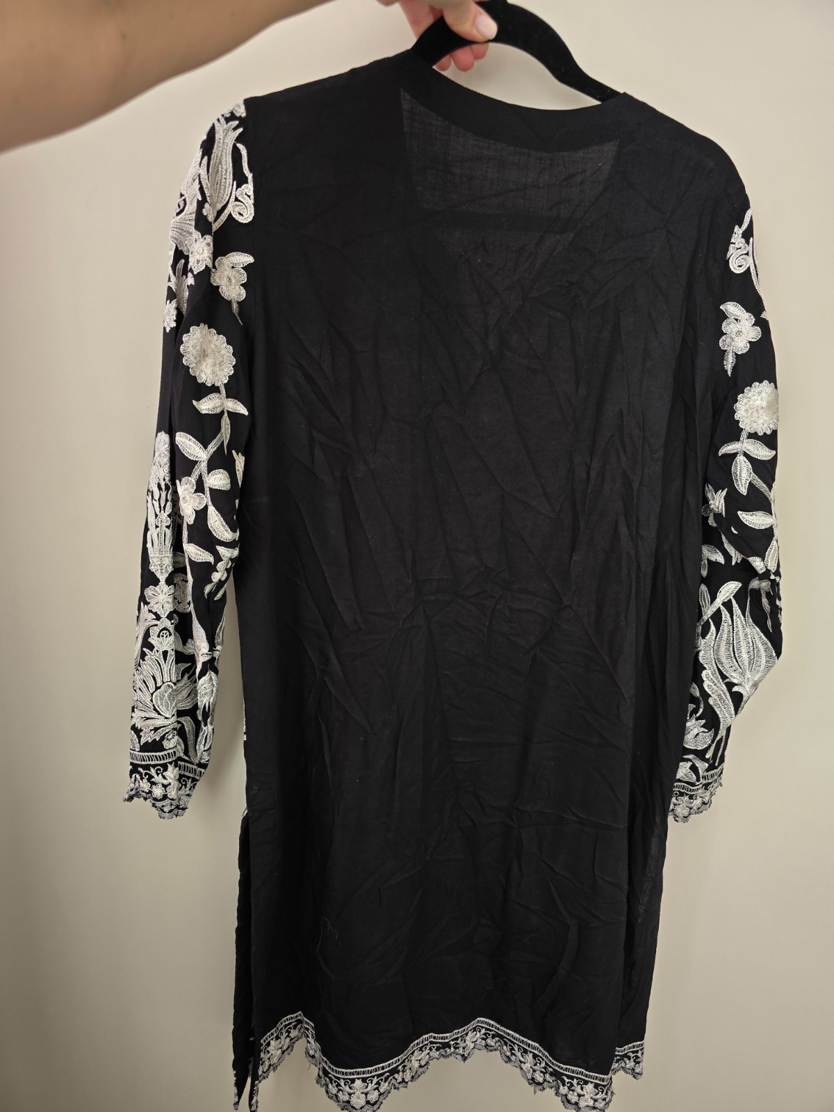 Khaadi Women’s Black Tunic Dress Size 14 – Floral Embroidered Kurta Top