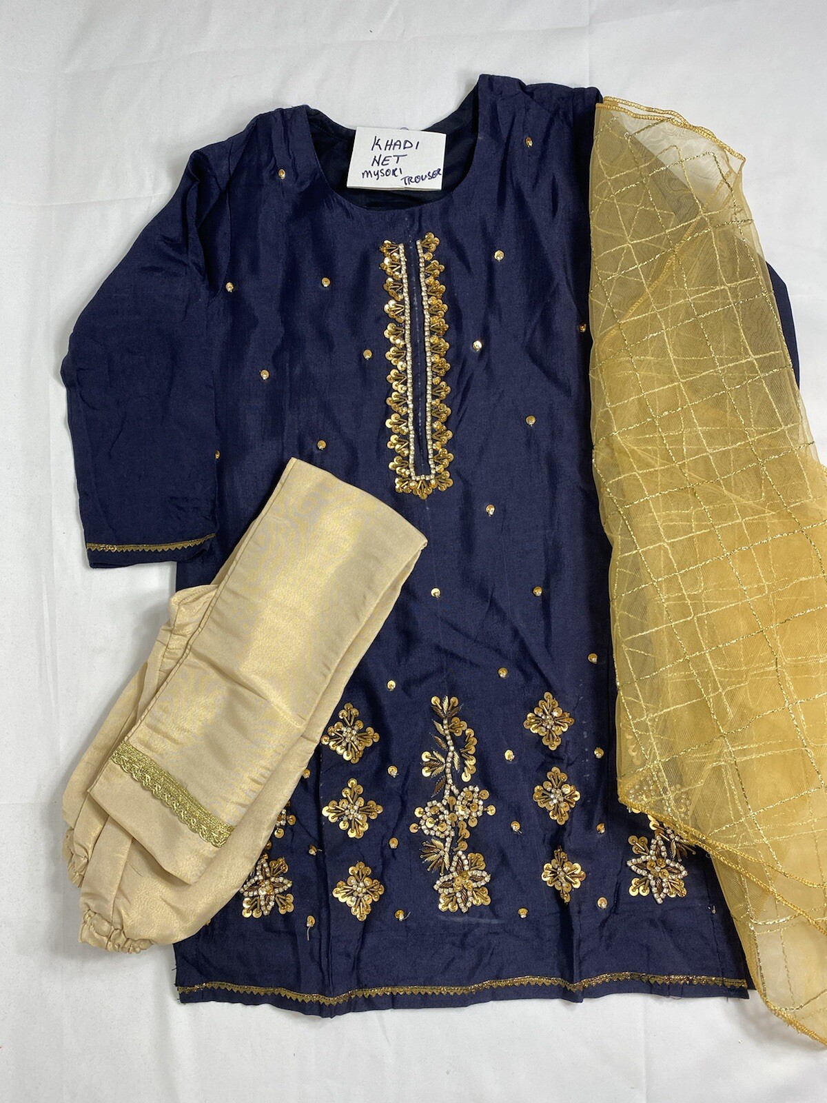 Little girls khaadi net hand embroidery kameez shalwar 7 years size 34