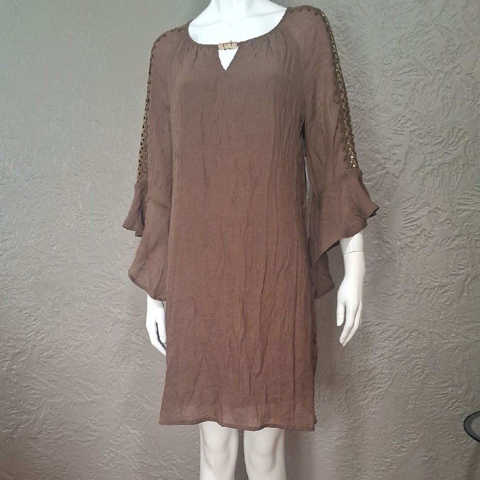 NEW. Indigo Rose Wome’s Elegant Brown Midi Dress Size M