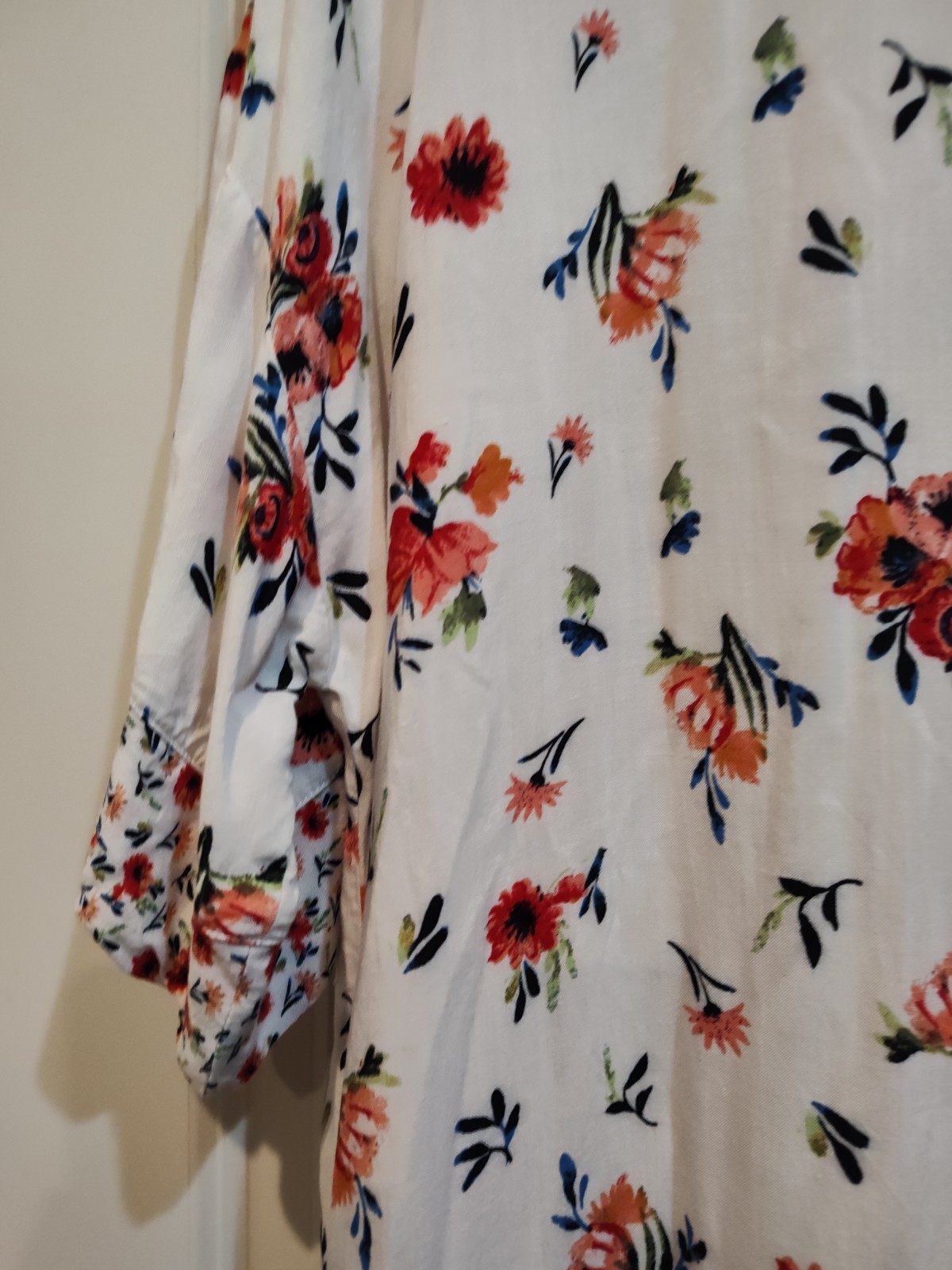 Time and Tru Short Sleeve White Kimono One Size Fits Most Red Floral Print