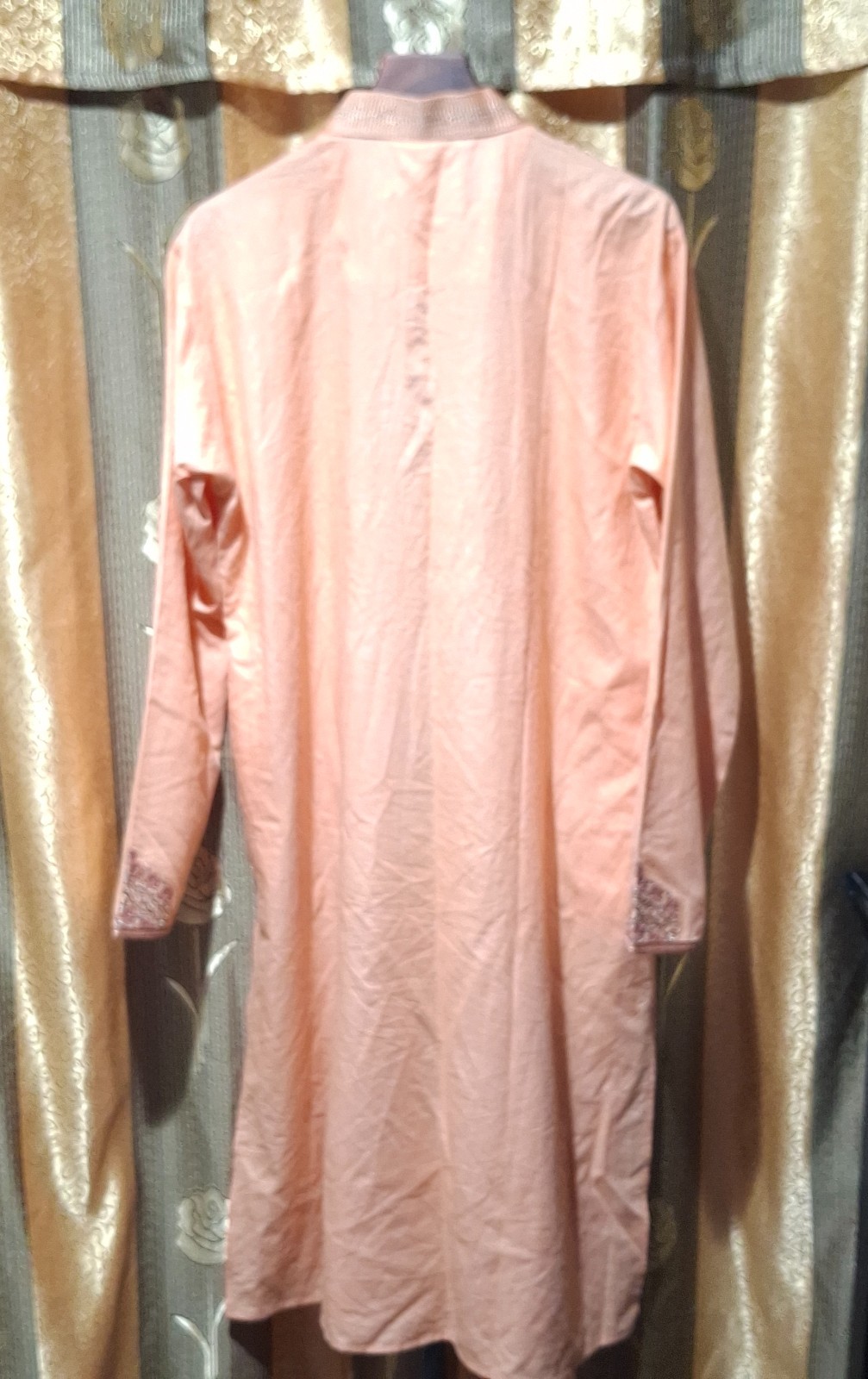 Sultan Men’s Peach Embroidered Kurta Size 44 XL Indian Wedding Festive Tunic