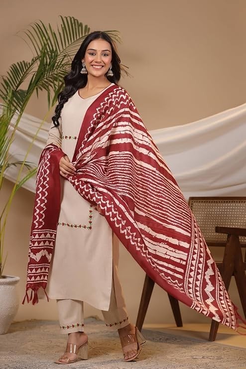Women Beige & Red Plus Size Pakistani Embroidered Kurta Top Trouser With Dupatta