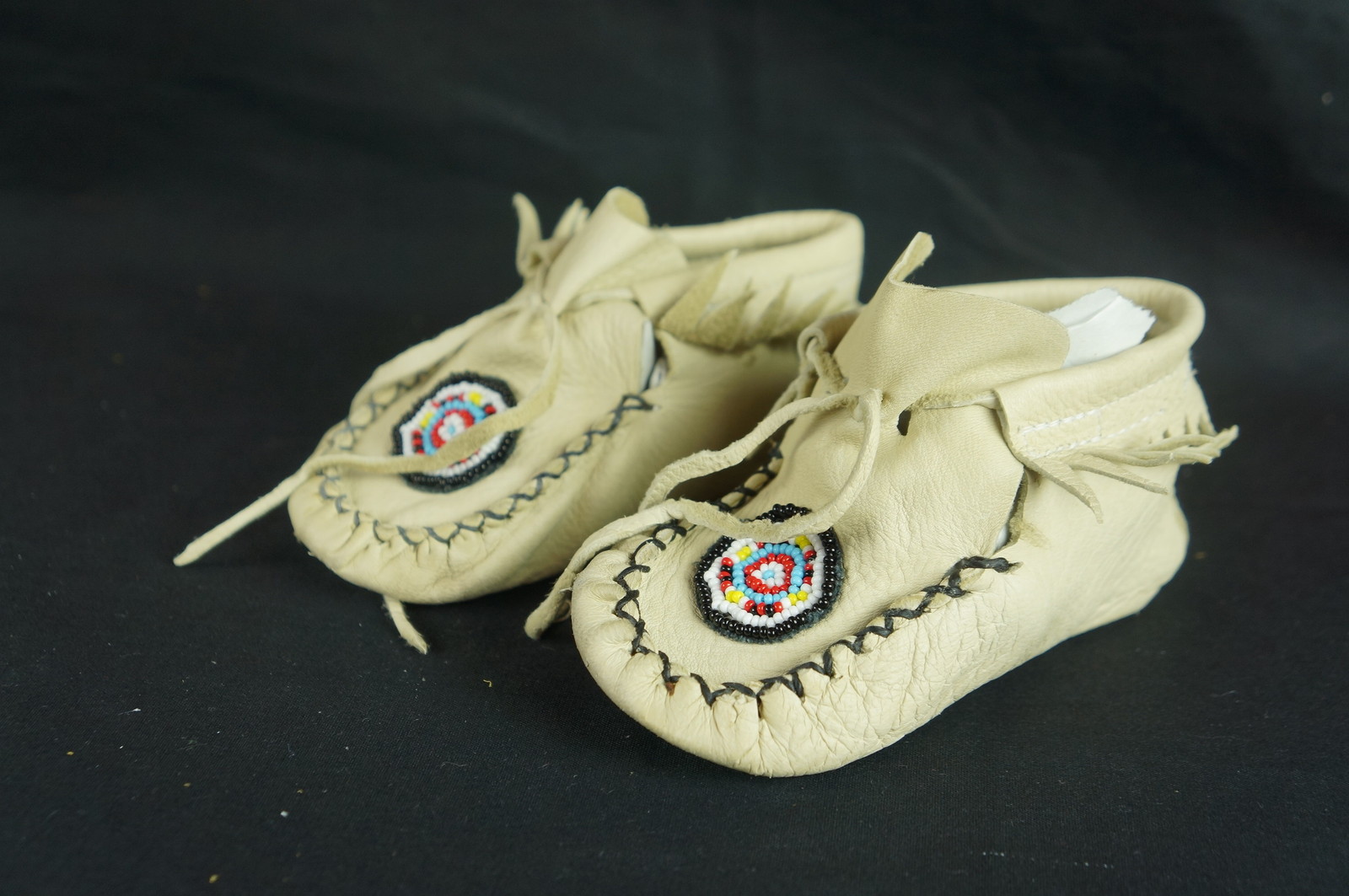 Native American Beaded Baby Handmade Moccasins Soft Soled 5.5″ [Y8-W6-A9]