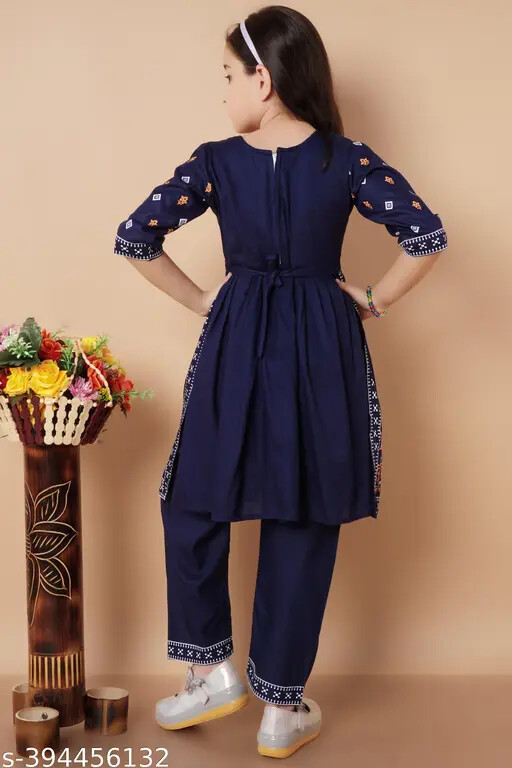 Indian Kids Traditional Girls Printed Kurta Set For Ethnic Wear & Festival