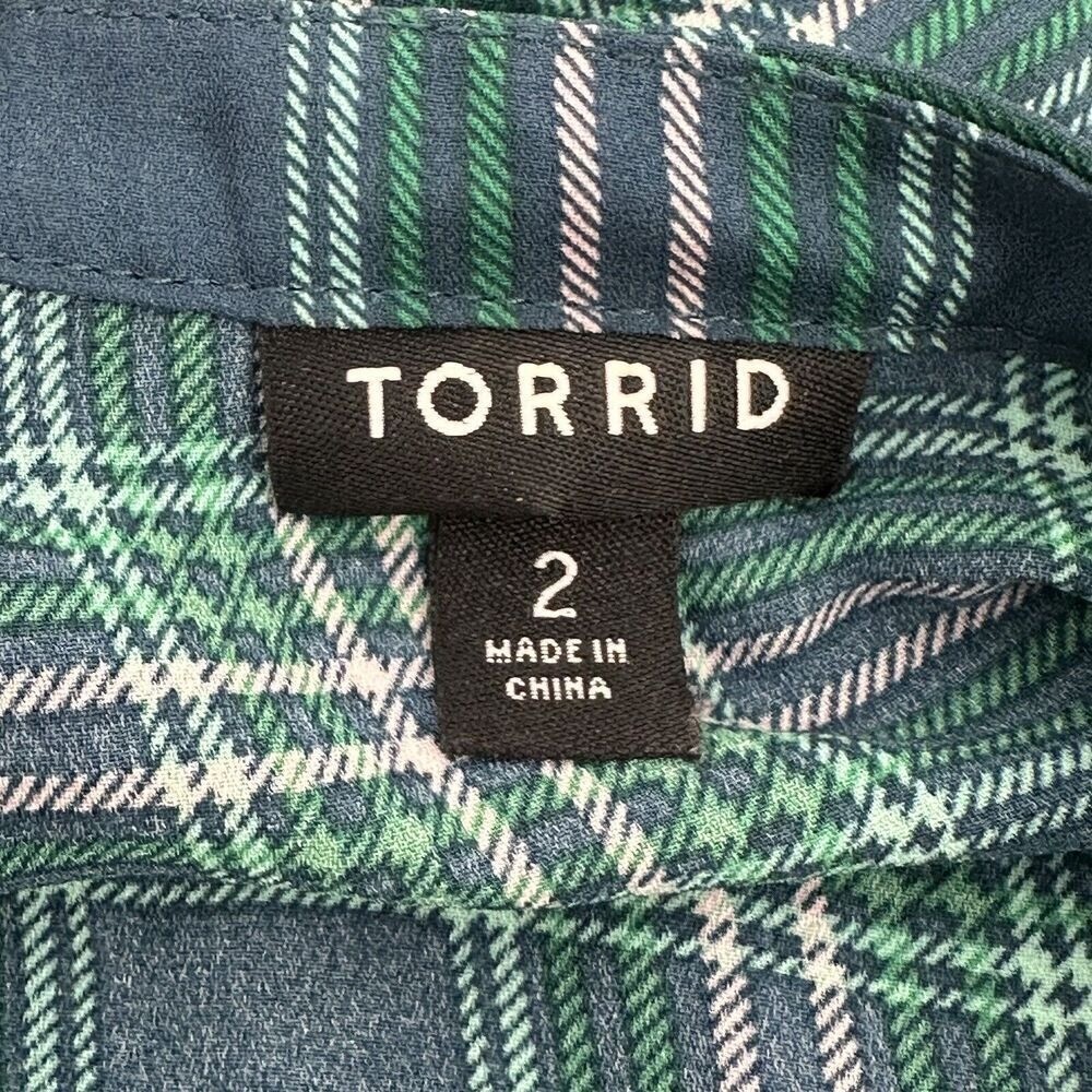 Torrid Womens Size 2 Green Plaid Ruffle Button Front Blouse Short Sleeve