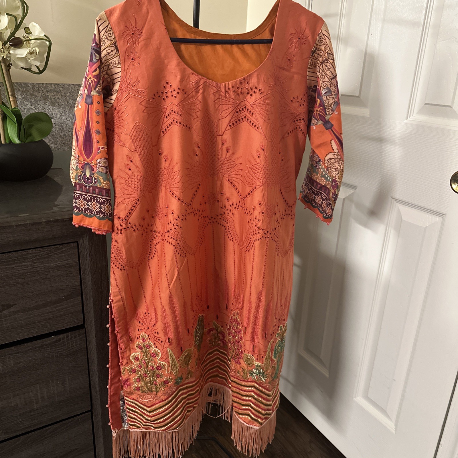 pakistani Women salwar kameez Embroidered Size L