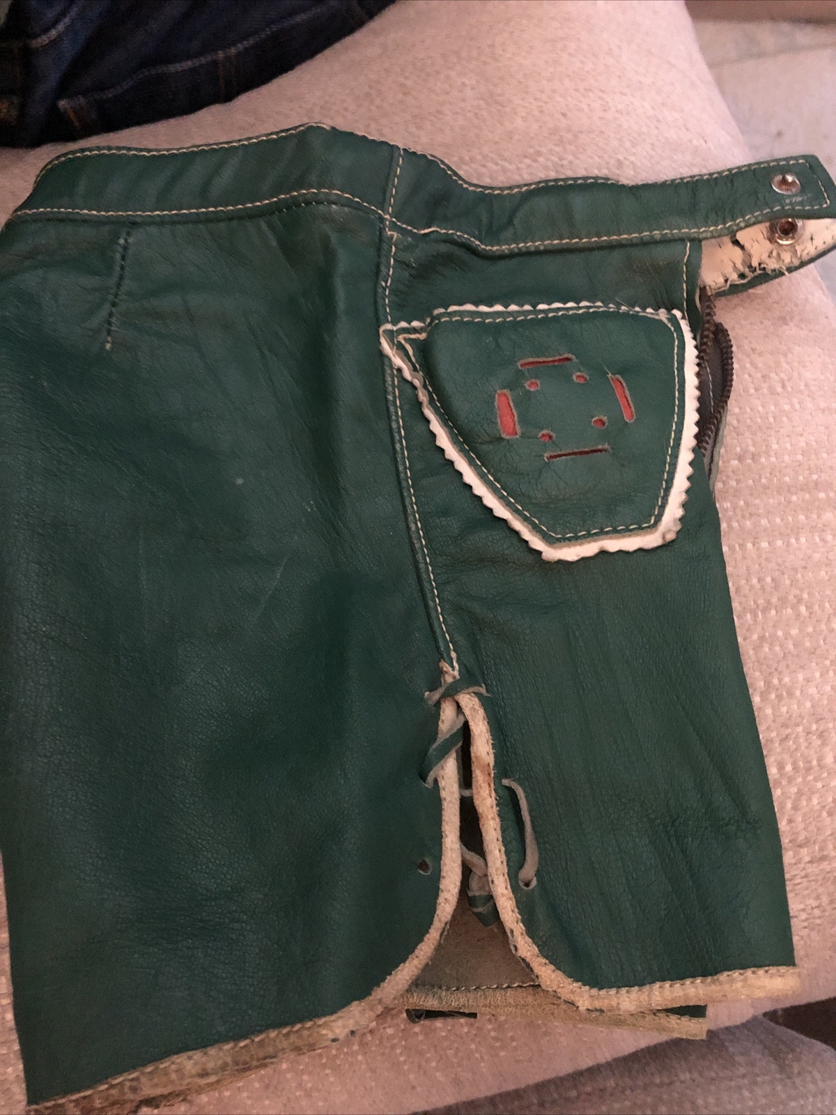Vintage German Lederhosen Leather Shorts Kids Unisex 4T/5T Green Zippers Novelty